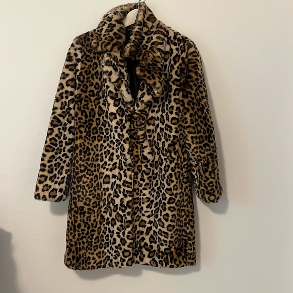 Faux fur leopard coat